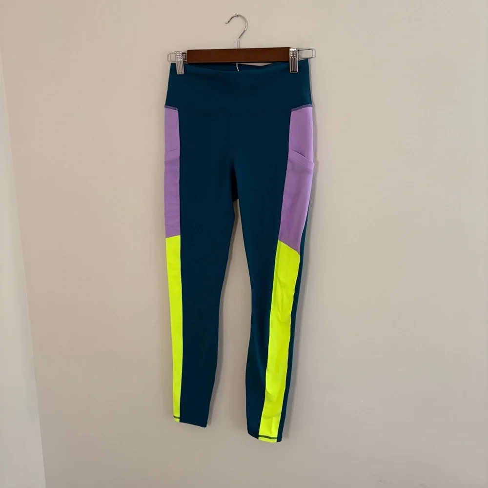 Fabletics Teal blue PowerHold Leggings 24” waist yoga bold gym pockets workout